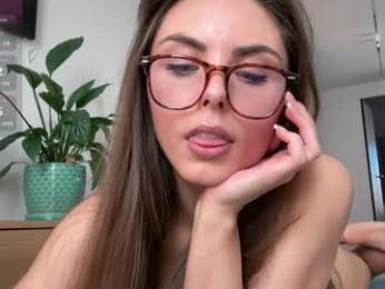 girl_next_door19 chaturbate stream image, 23.04.2026 06:30