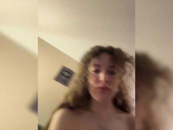YourLadyyy bongacams stream image, 25.04.2026 23:40