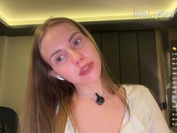 VikkiExtraCheese bongacams stream image, 28.04.2026 20:00