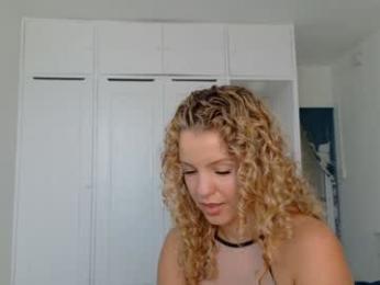 theislandgirl chaturbate stream image, 02.05.2026 18:00