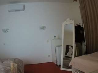 voyeurcam-julmodels-reallife-2 camsoda stream image, 05.05.2026 14:10