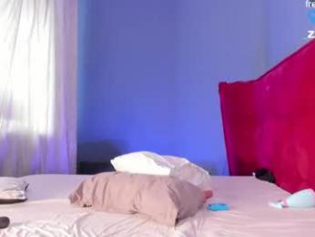 honey_pinkgreen chaturbate stream image, 19.05.2026 08:30