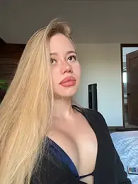 curchez_ stripchat stream image, 22.05.2026 20:10