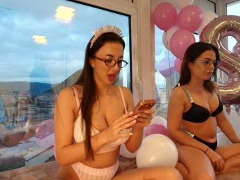 EmilyxJames bongacams stream image, 23.05.2026 04:40
