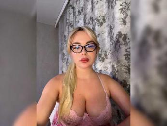 Mila-m bongacams stream image, 28.05.2026 19:00