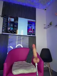Helen_Vidall stripchat stream image, 10.06.2026 04:00