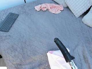 angie-roses camsoda stream image