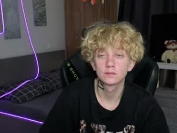 em_chipsi chaturbate stream image, 19.09.2026 07:40