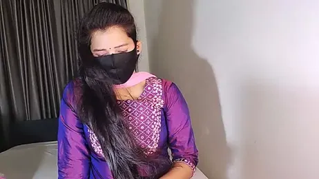 YourLovelyQueen stripchat stream image