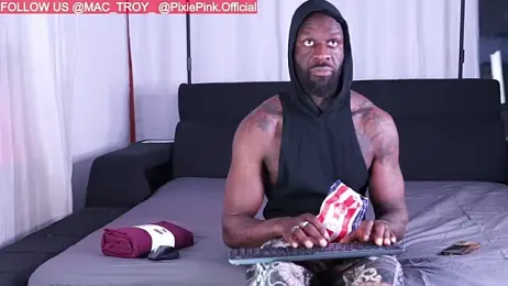 MacTroy stripchat stream image