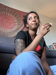 Your_Paris stripchat stream image