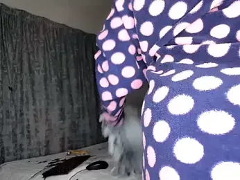 Pearl_00 stripchat stream image