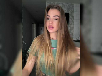 SweetyMia bongacams stream image