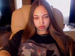annecaroline camsoda stream image