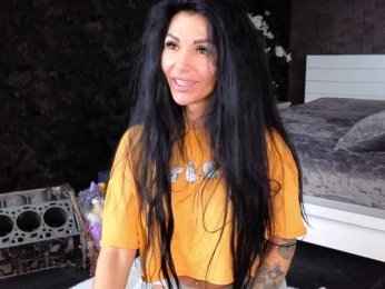 -BABAYAGA- bongacams stream image