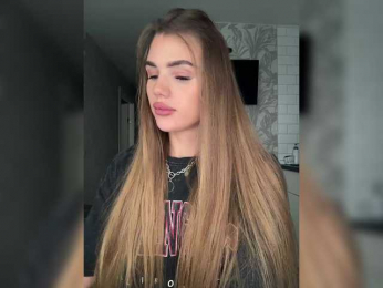 SweetyMia bongacams stream image