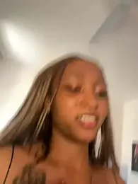 Candiey001 stripchat stream image