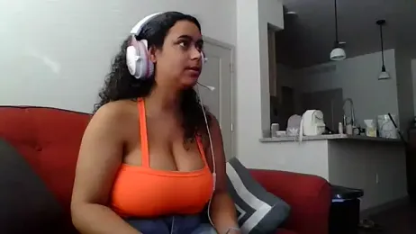 cinnaminnie stripchat stream image