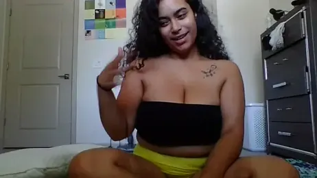 cinnaminnie stripchat stream image