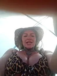 YourMommyBlair stripchat stream image