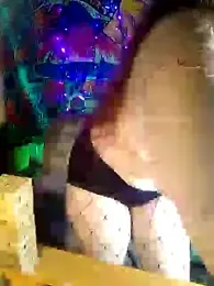 Snowbunnycake_131 stripchat stream image, 18.05.2025 00:40